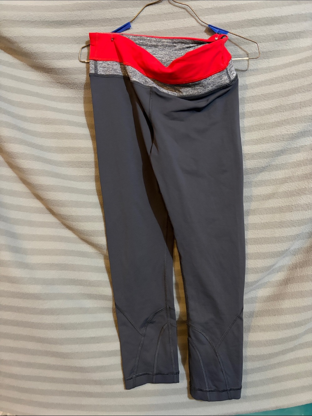 lululemon athletica Girls' Gray Capri Leggings with Pink Waistband